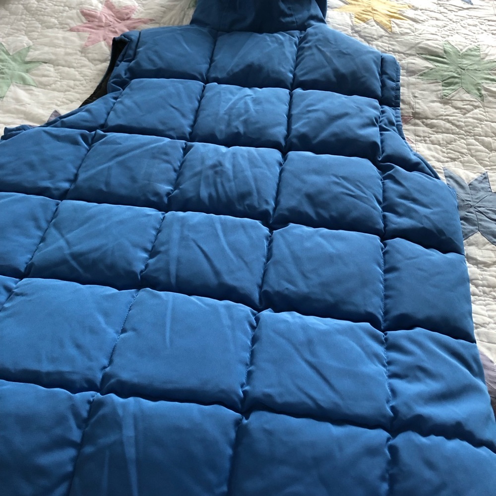 Puffer Vest - Picture 4 of 10